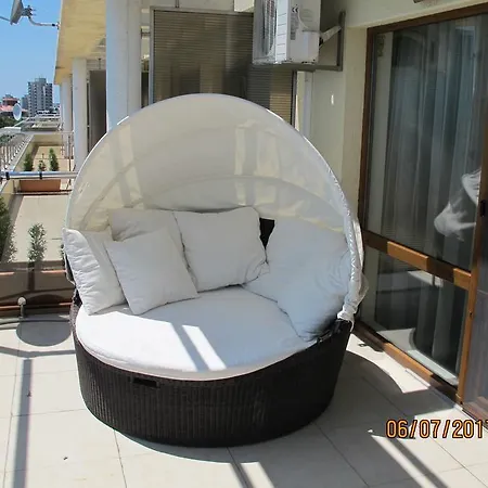 Black Sea Апартаменти